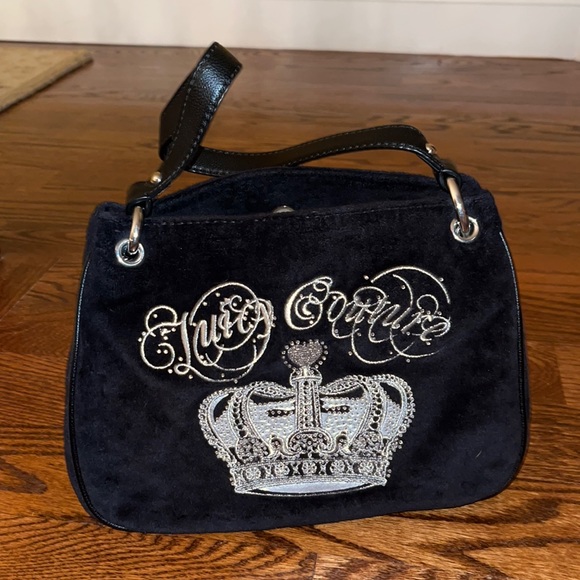 Juicy Couture Handbags - Great condition black velour juicy couture shoulder bag